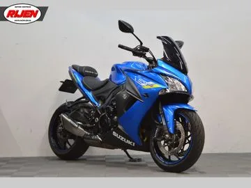 Suzuki GSX-S1000 (2019) — foto 1