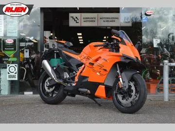 KTM 990 RC R (2026) — foto 1