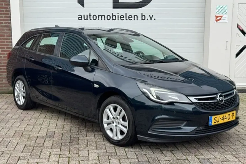 Opel Astra Sports Tourer (2018)