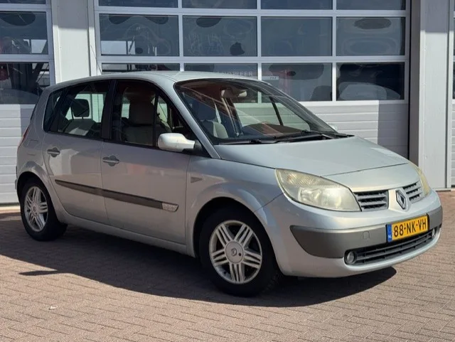 Renault Scénic (2003) — foto 1