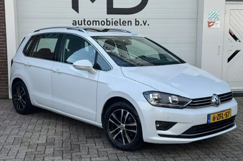 Volkswagen Golf Sportsvan (2015)