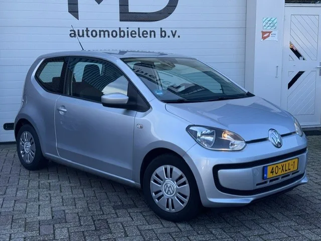 Volkswagen Up! (2012) — foto 1