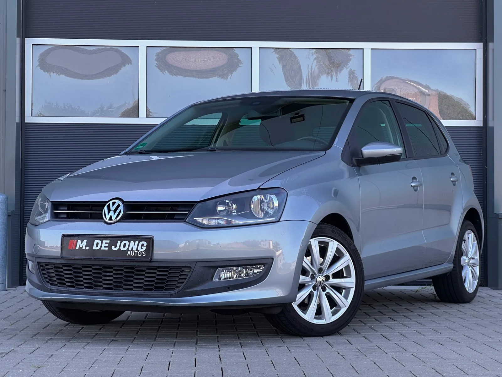 Volkswagen Polo (2011) — foto 1