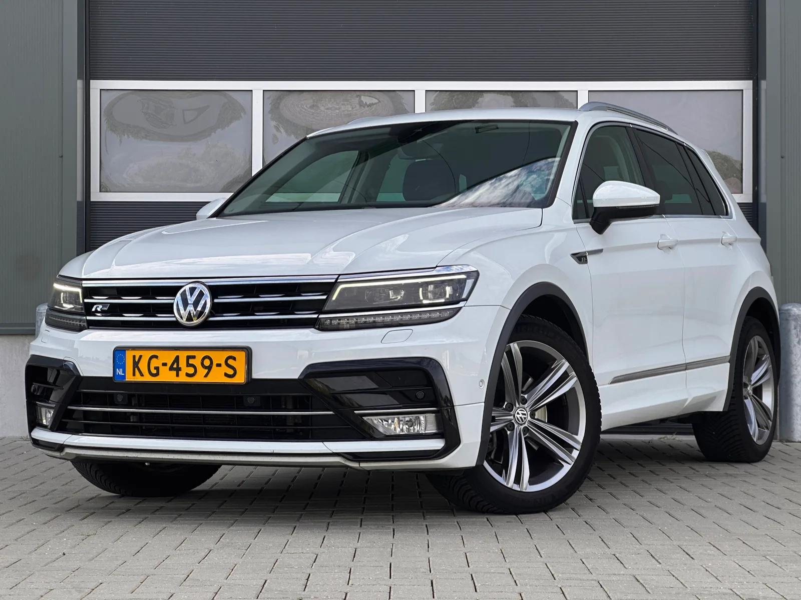 Volkswagen Tiguan (2016) — foto 1