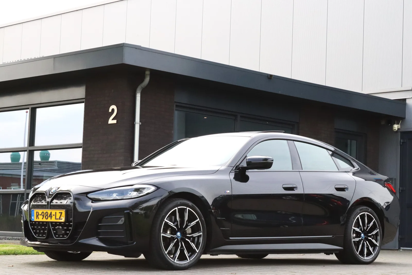 BMW i4 (2022) — foto 1