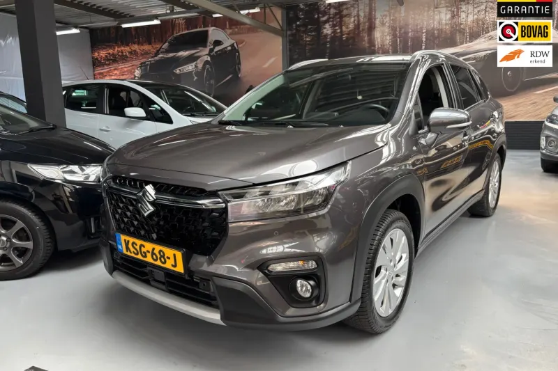 Suzuki S-Cross (2023)