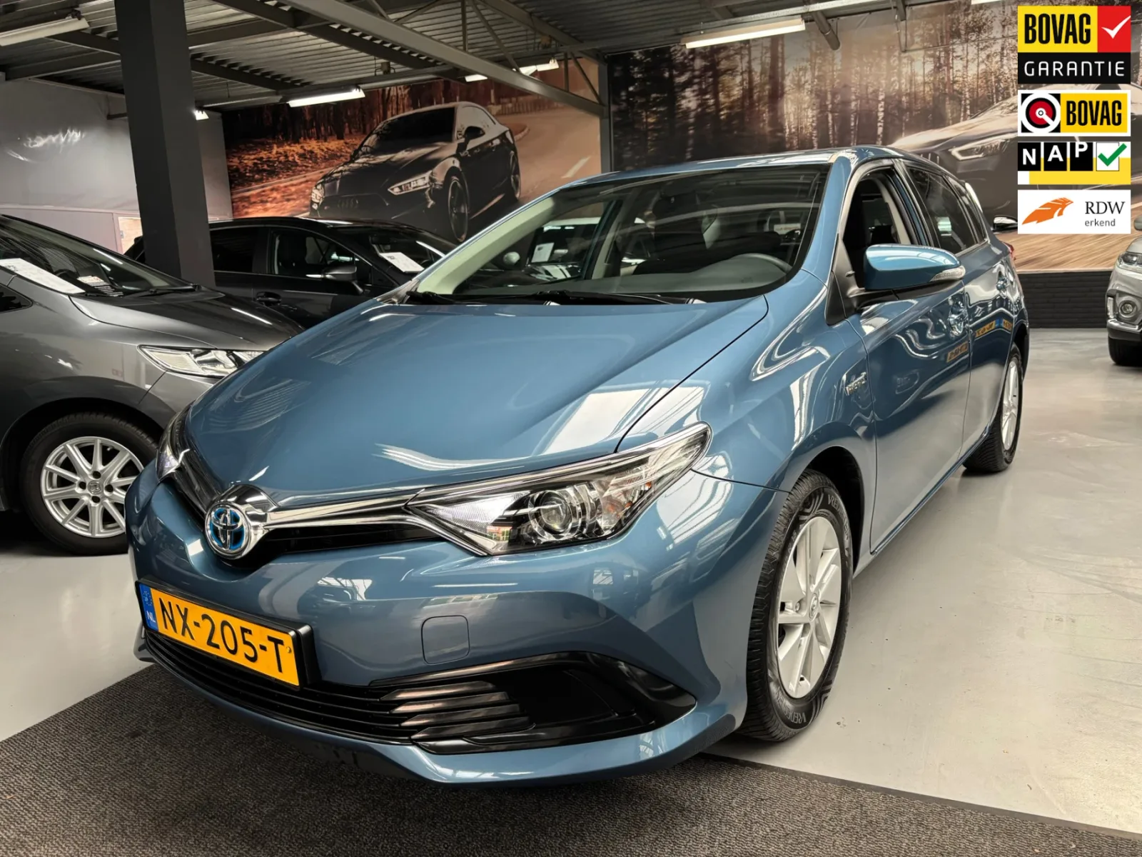Toyota Auris (2017) — foto 1