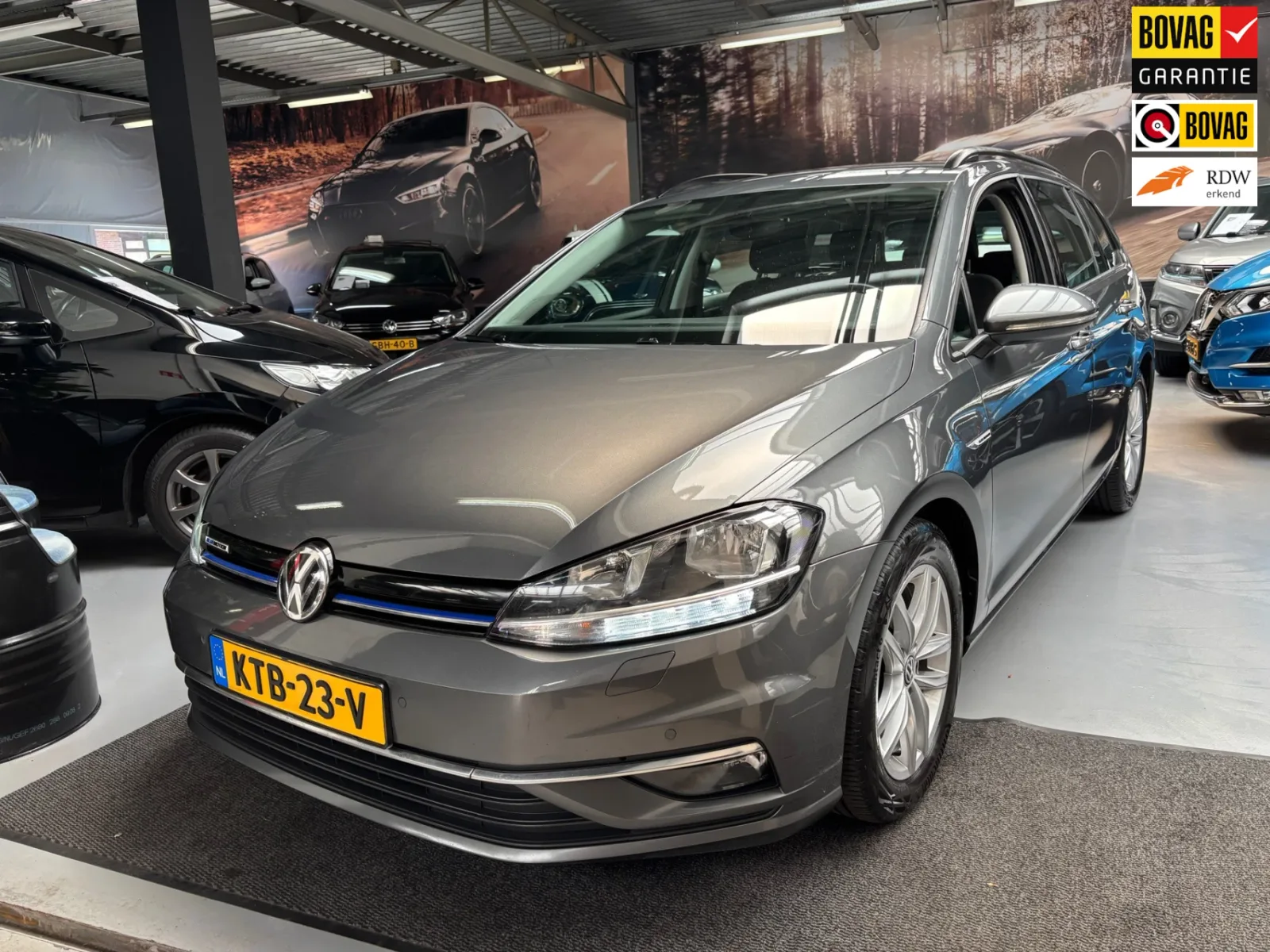 Volkswagen Golf (2018) — foto 1
