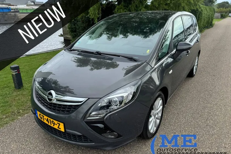 Opel Zafira (2015)