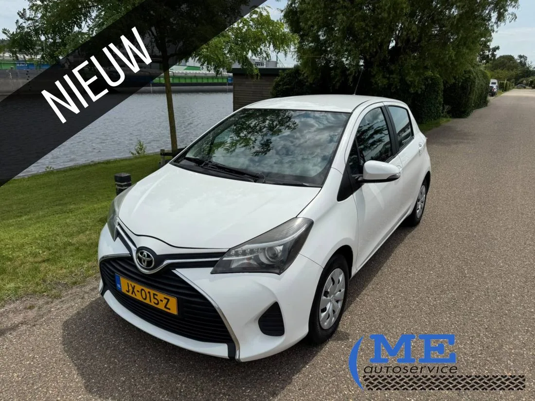Toyota Yaris (2016) — foto 1