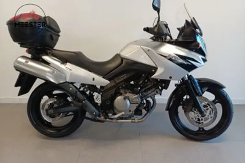 Suzuki V-Strom (2005)