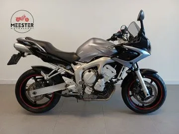 Yamaha FZ6 Fazer (2007) — foto 1
