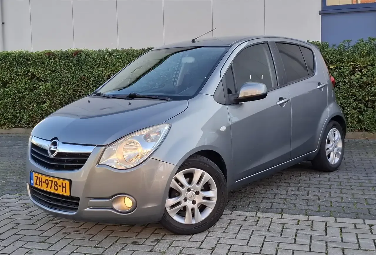 Opel Agila (2011) — foto 1