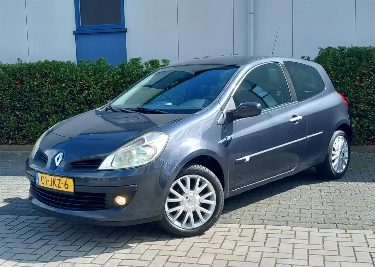 Renault Clio (2009) — foto 1