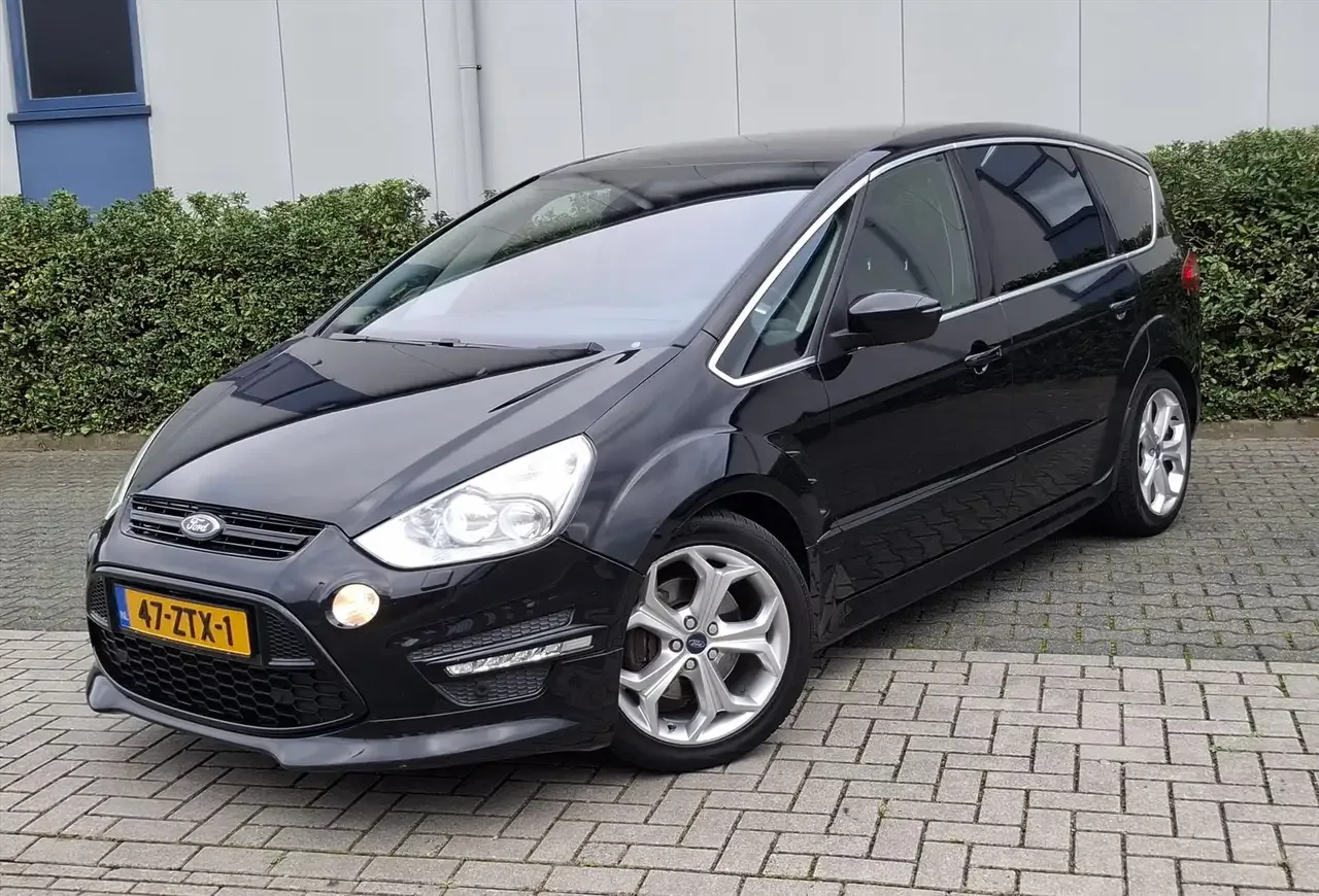 Ford S-Max (2013) — foto 1