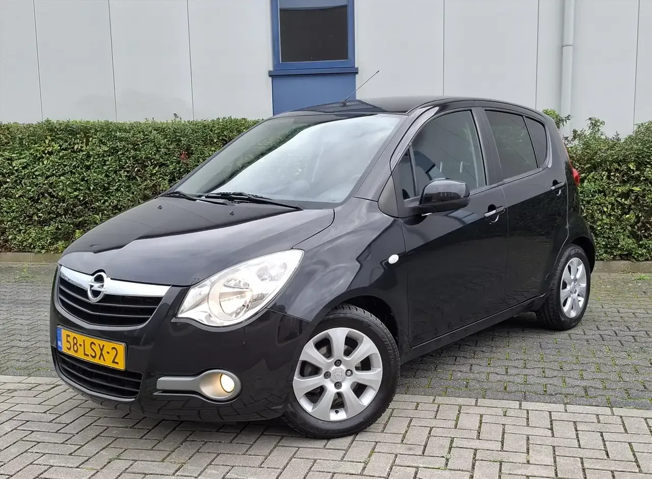 Opel Agila (2010) — foto 1