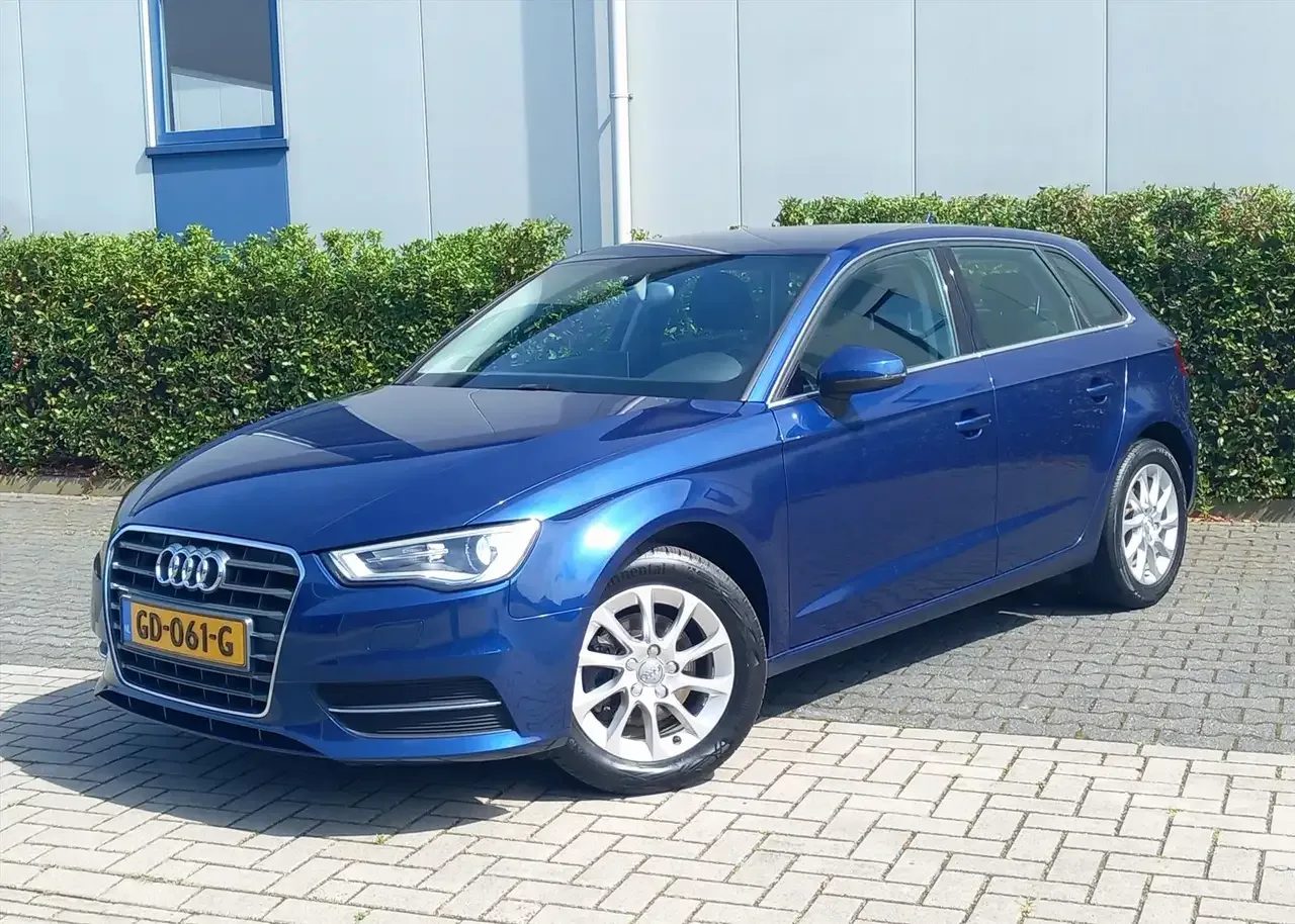 Audi A3 (2015) — foto 1