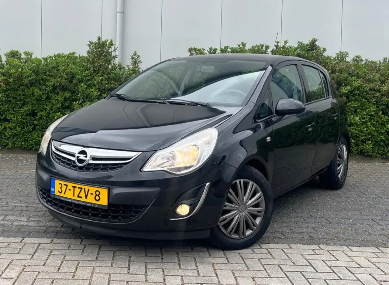 Opel Corsa (2012) — foto 1