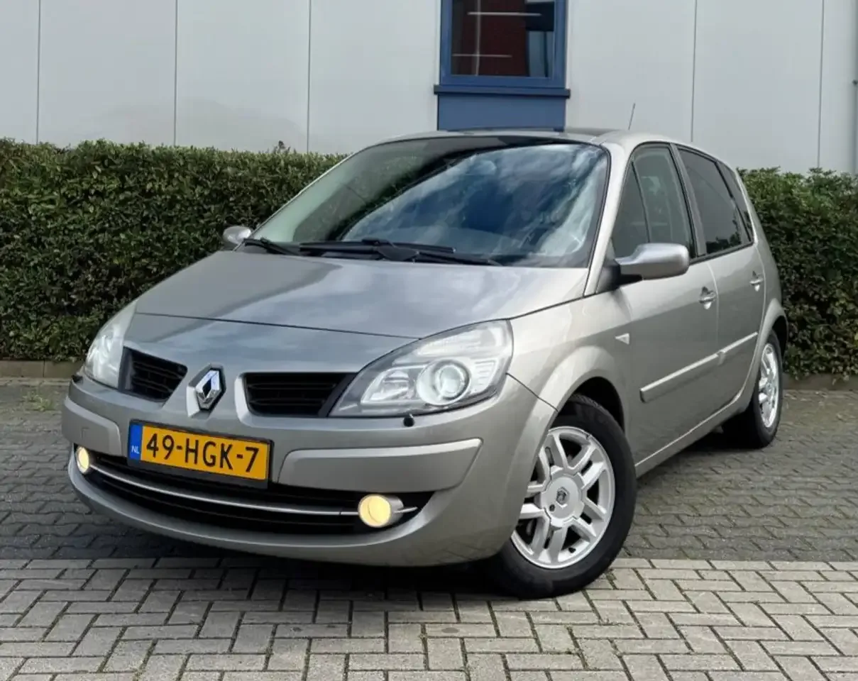 Renault Scénic (2008) — foto 1