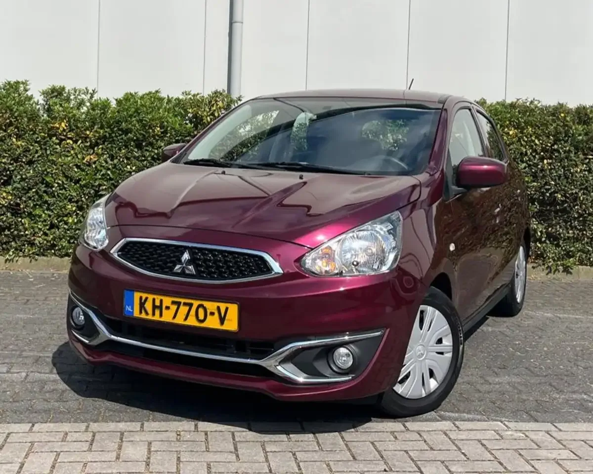 Mitsubishi Space Star (2016) — foto 1