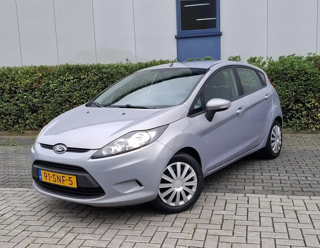 Ford Fiesta (2011) — foto 1