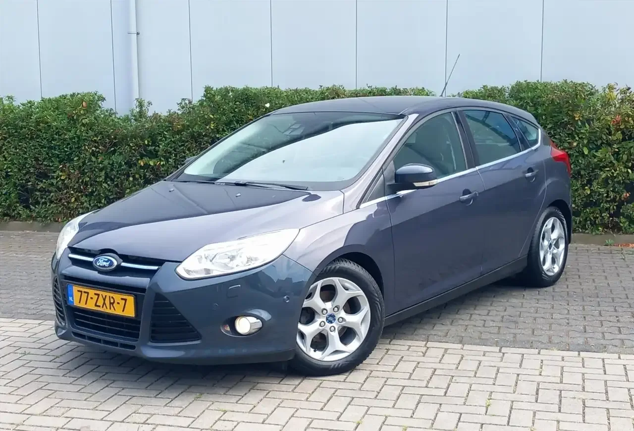 Ford Focus (2013) — foto 1