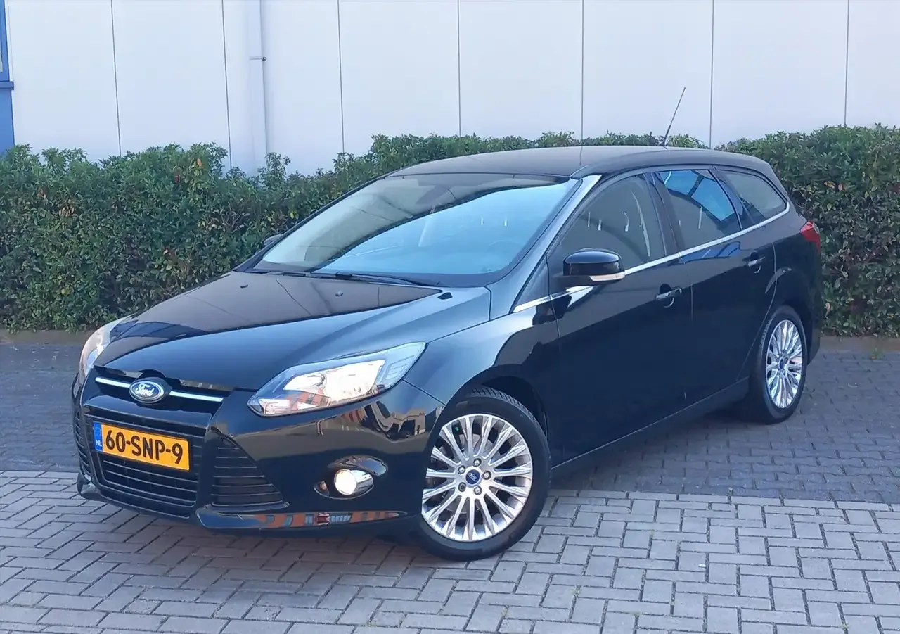 Ford Focus (2011) — foto 1