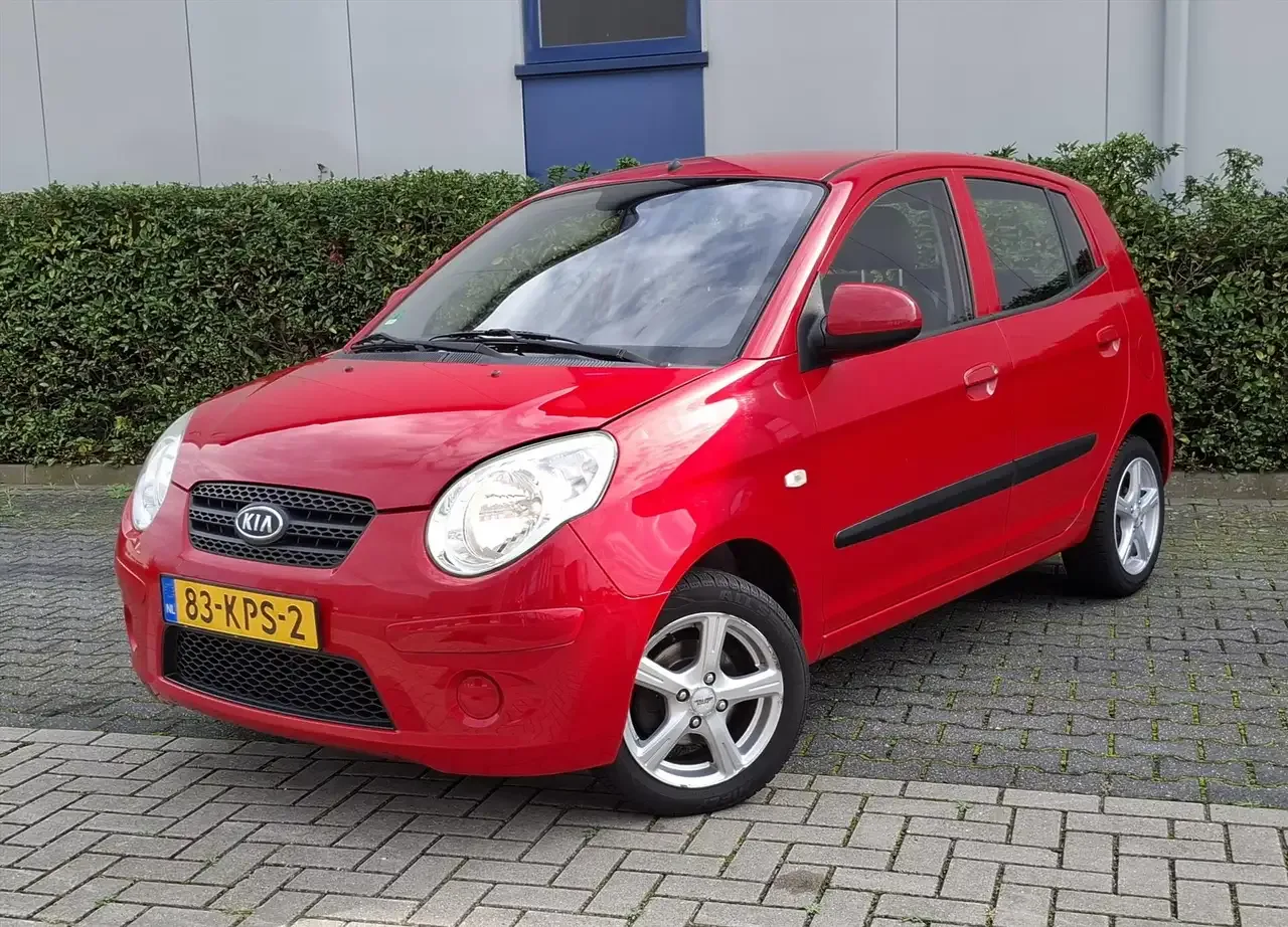 Kia Picanto (2010) — foto 1