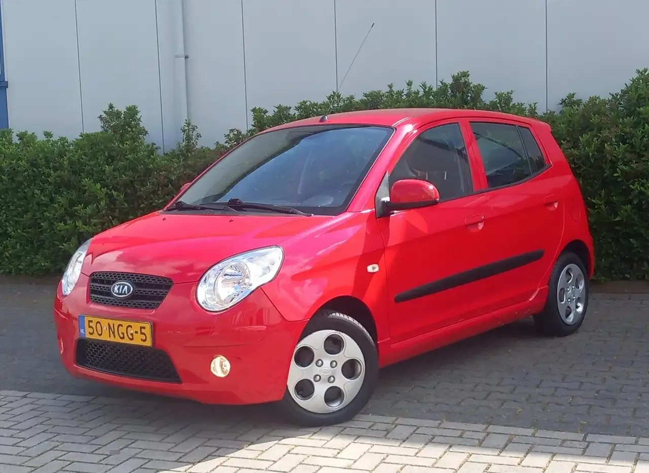 Kia Picanto (2010) — foto 1