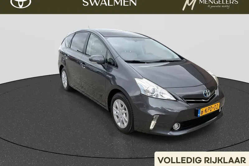Toyota Prius Wagon (2013)
