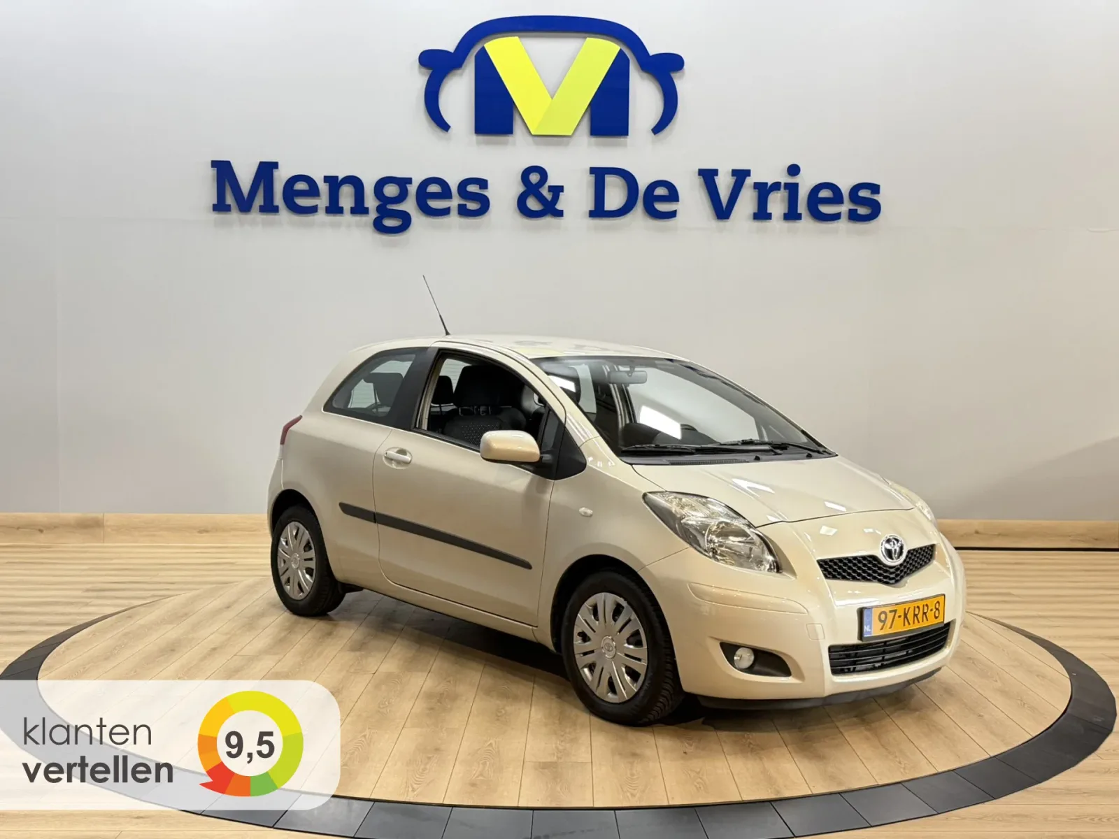 Toyota Yaris (2010) — foto 1
