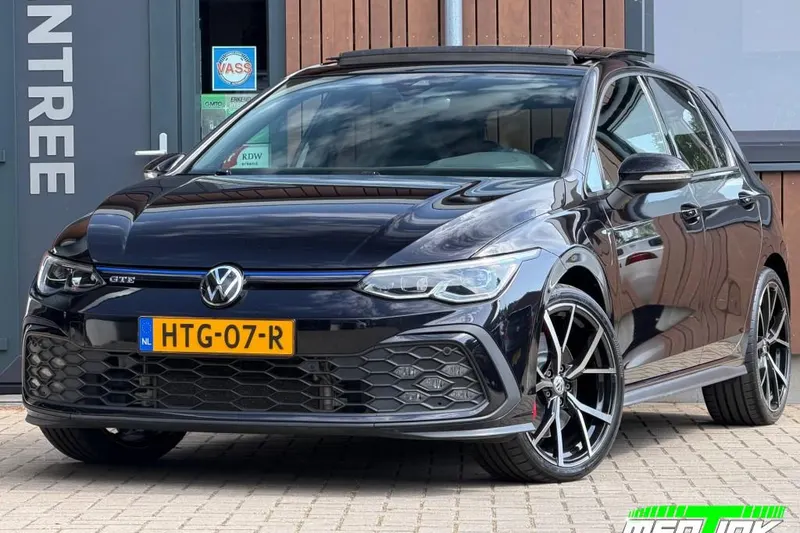 Volkswagen Golf (2021)