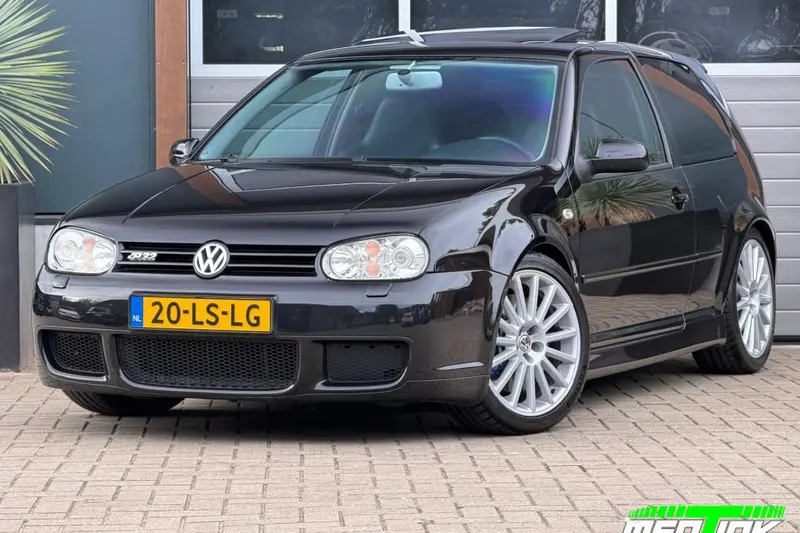 Volkswagen Golf (2003)