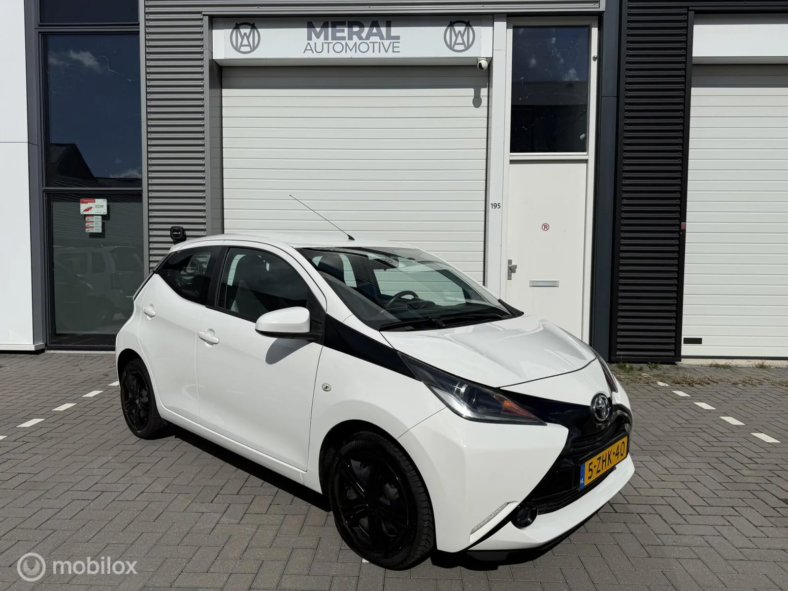 Toyota Aygo (2015) — foto 1