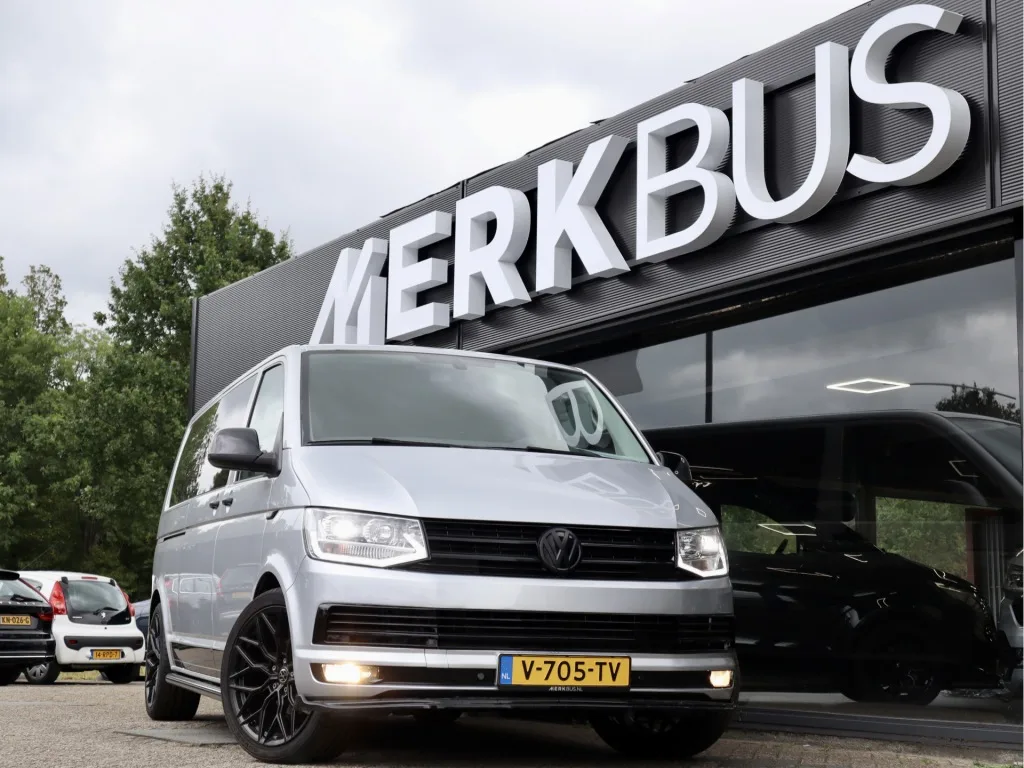 Volkswagen Transporter (2019) — foto 1