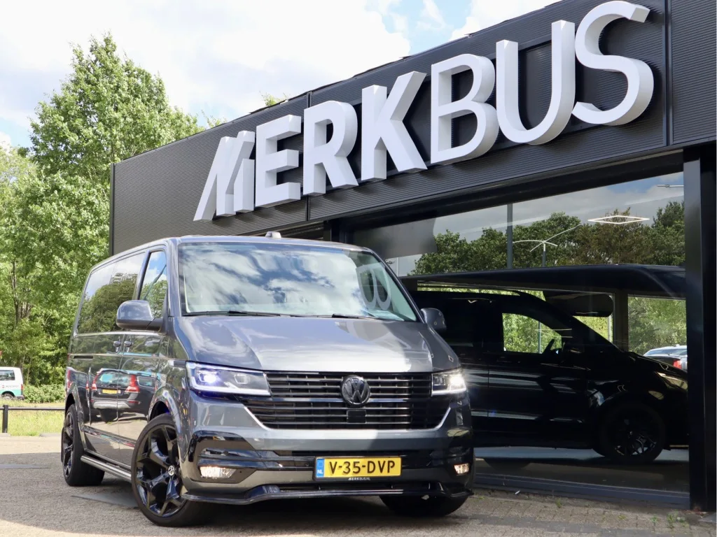 Volkswagen Transporter (2024) — foto 1