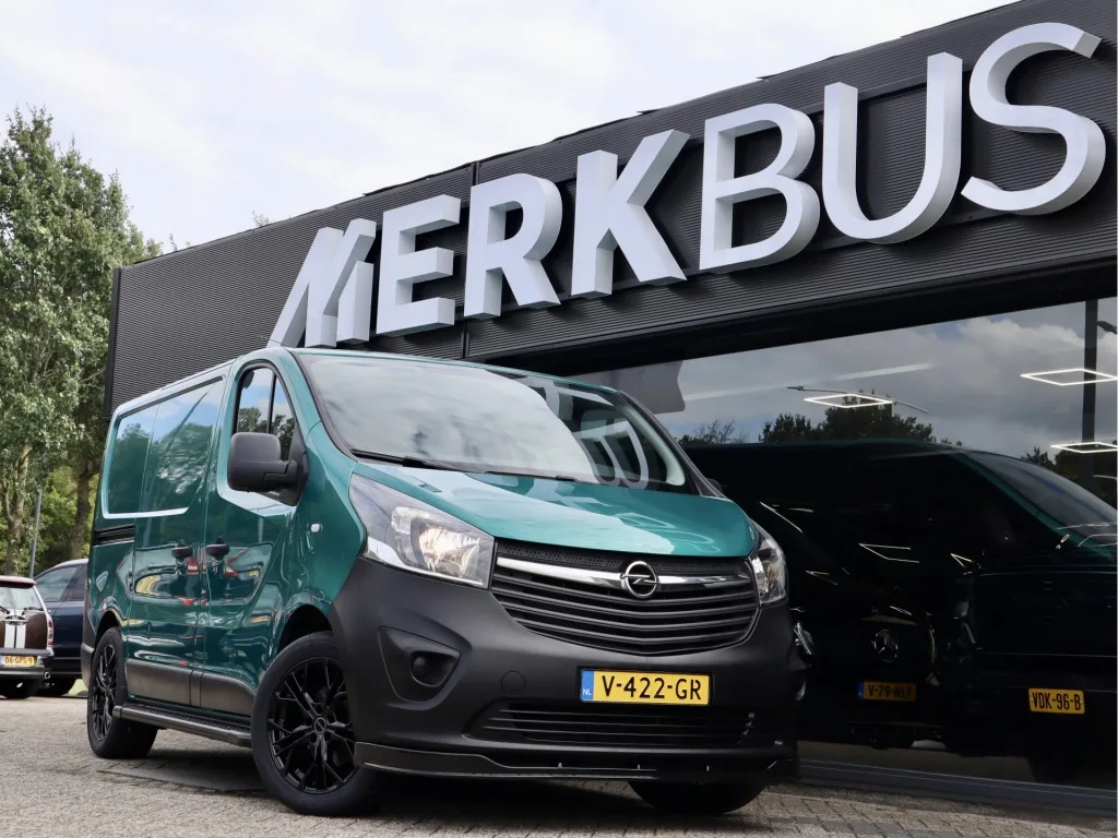Opel Vivaro (2017) — foto 1