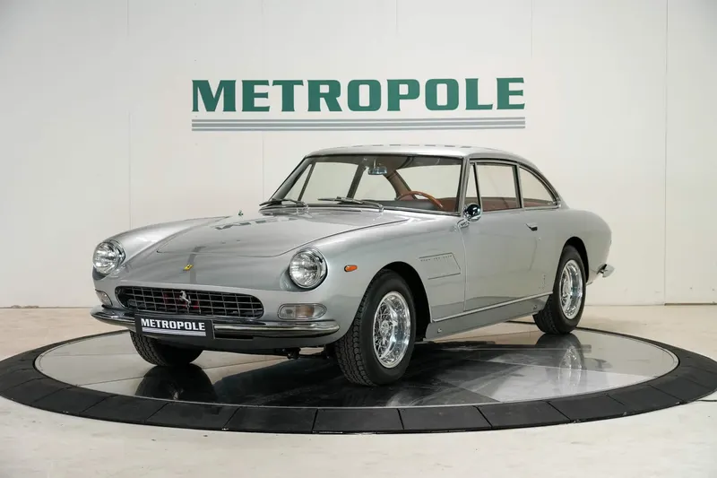 Ferrari 330 (1965)