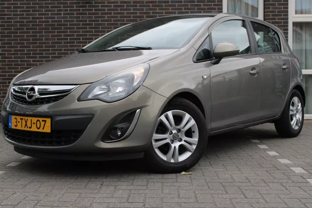 Opel Corsa (2014) — foto 1