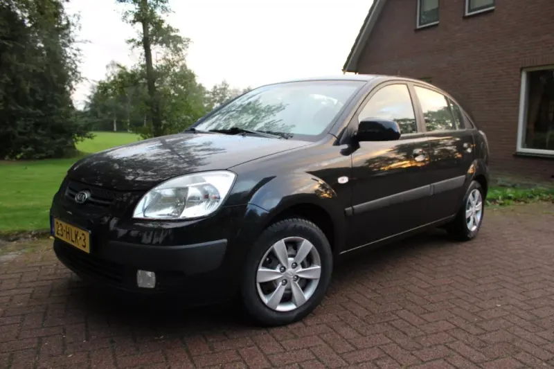 Kia Rio (2009)