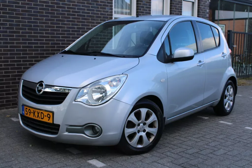 Opel Agila (2010) — foto 1