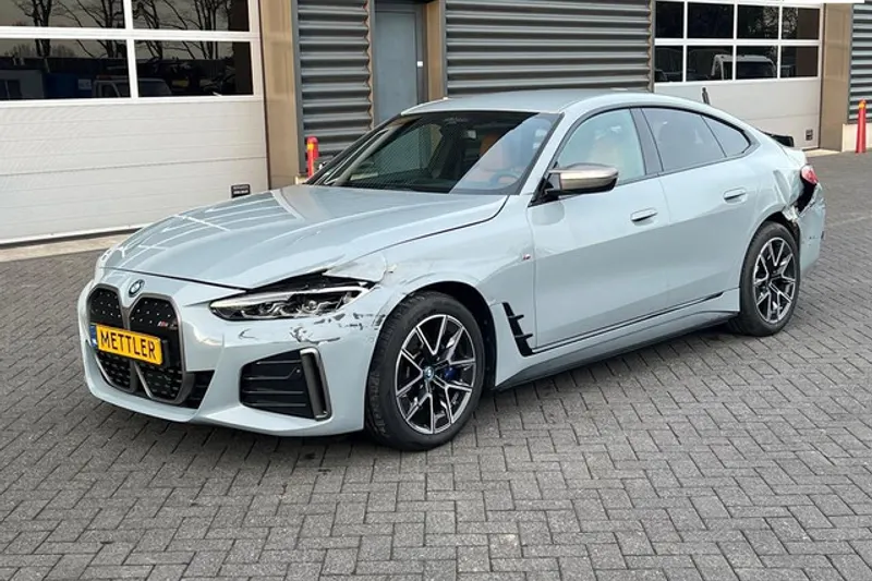 BMW i4 (2023)