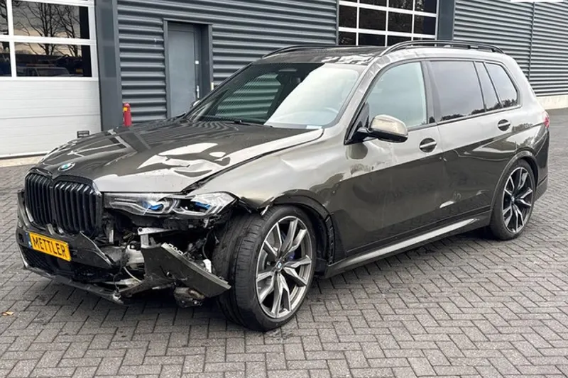 BMW X7 (2022)