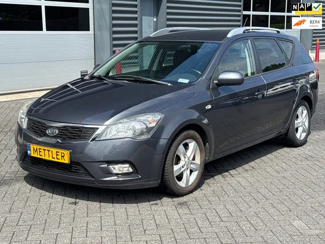 Kia Ceed (2010) — foto 1