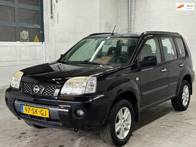 Nissan X-Trail (2006) — foto 1