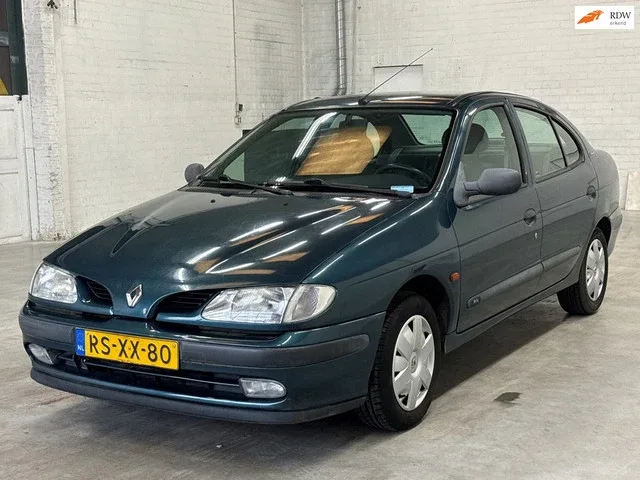 Renault Mégane (1997) — foto 1