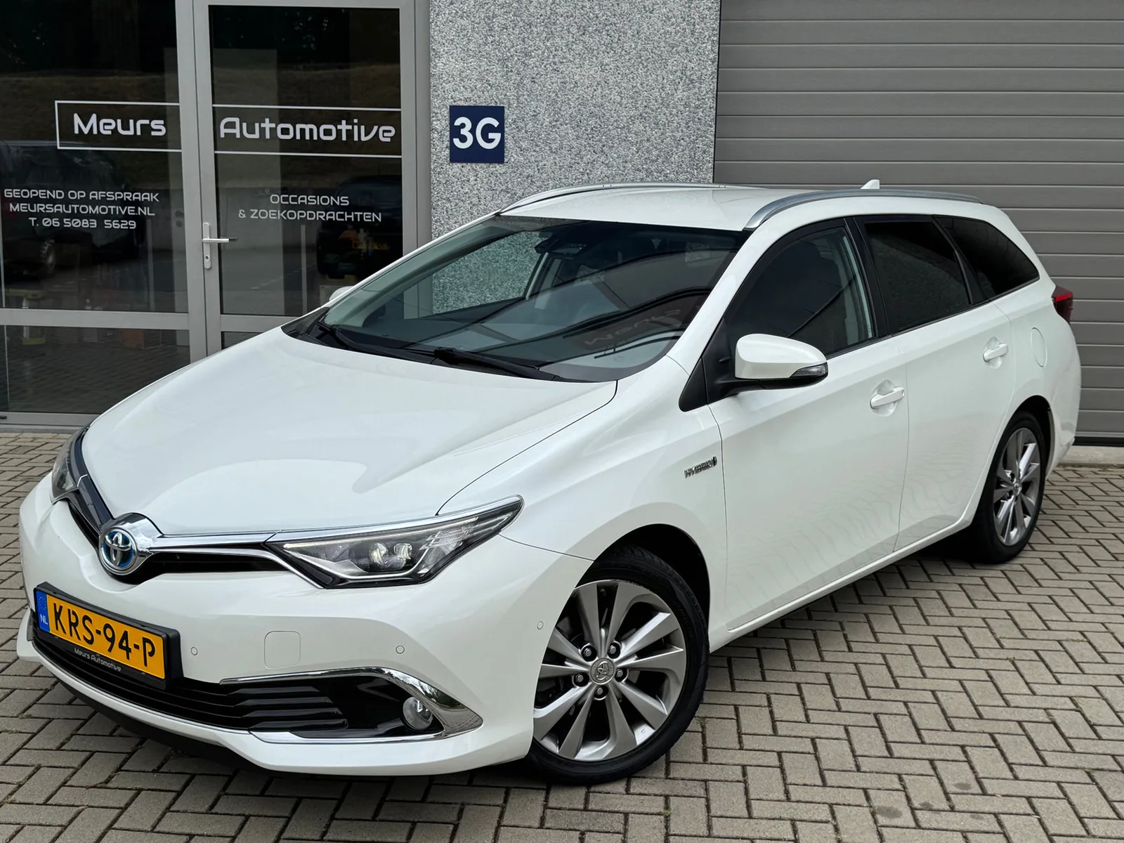 Toyota Auris (2016) — foto 1