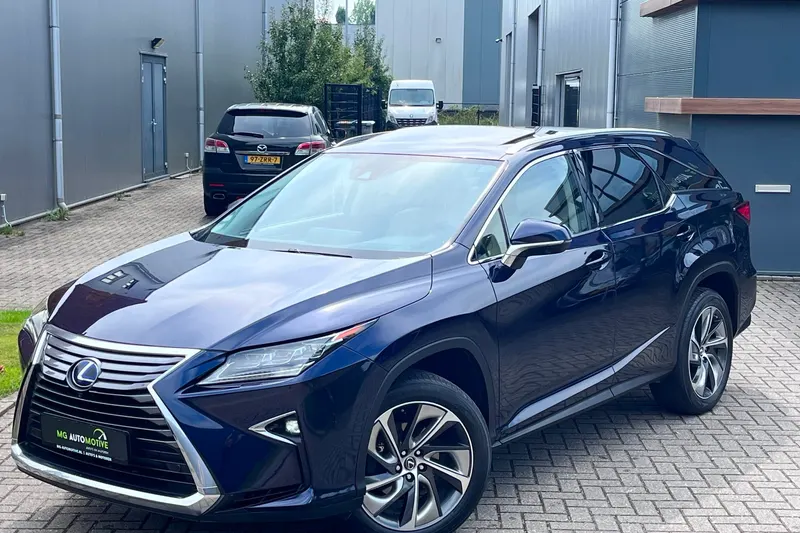 Lexus RX (2019)