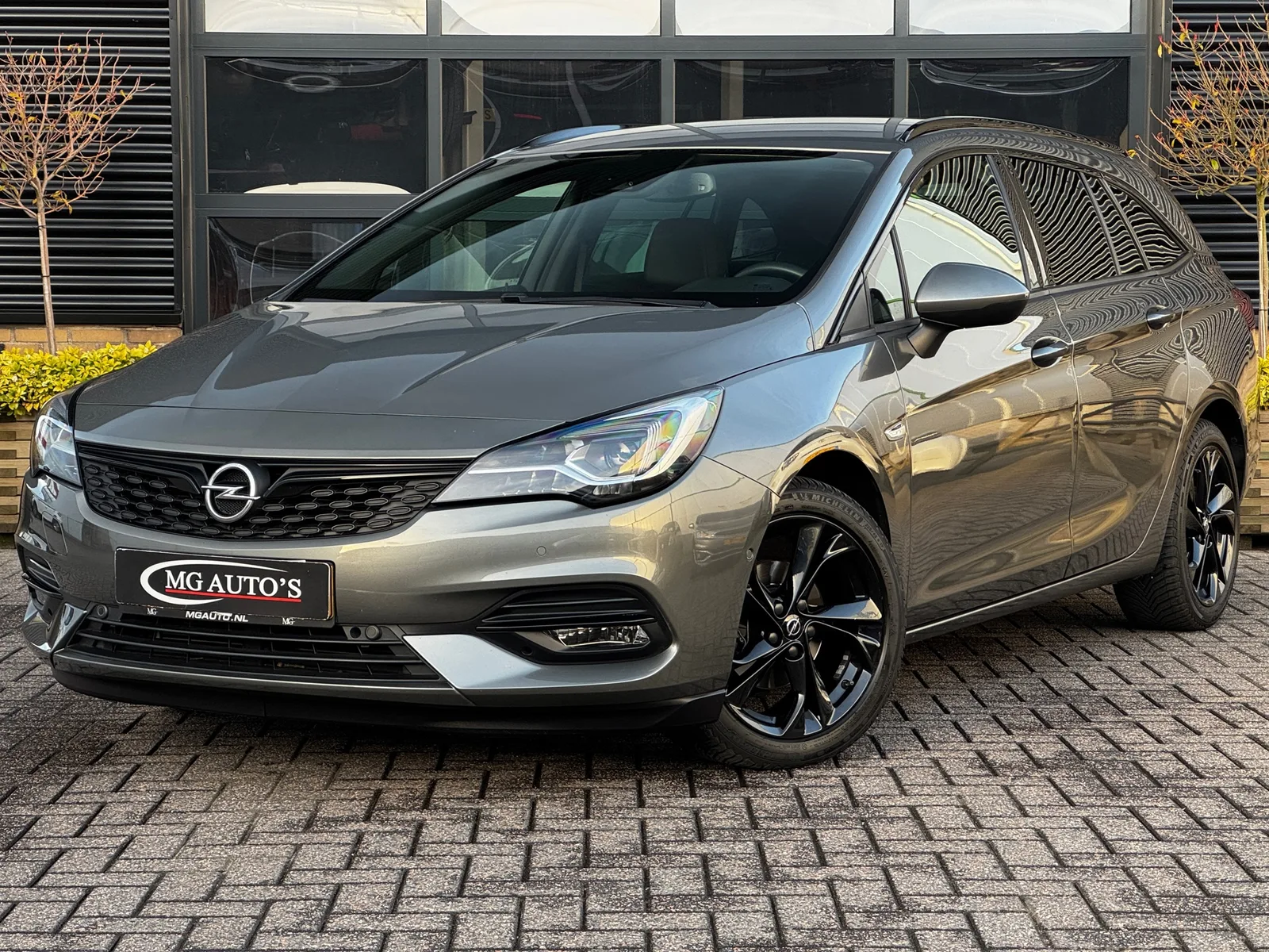 Opel Astra (2020) — foto 1