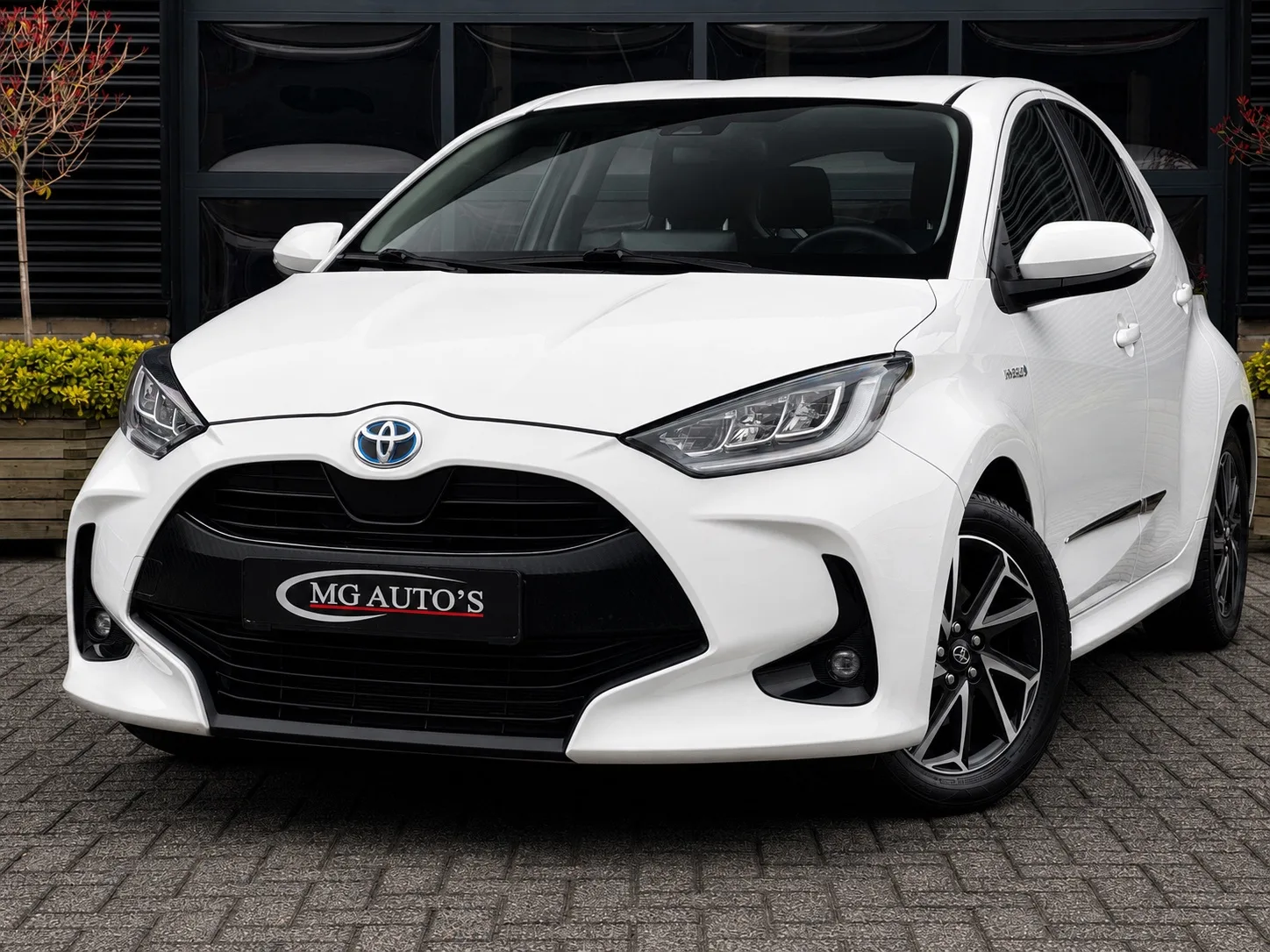 Toyota Yaris (2021) — foto 1